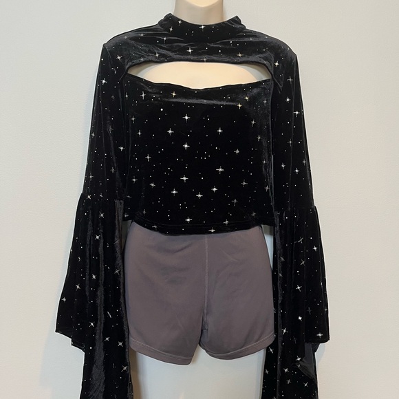 CIDER Black Velvet Star Pattern Bell Sleeve Crop Top with Cutout - Picture 2 of 7